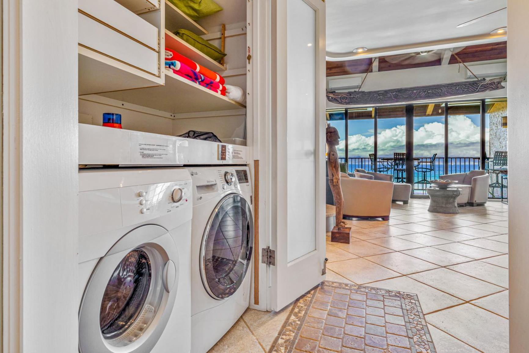 The Noniluna Two - Sleeps 9 Plus Pack N Play Lahaina Exterior foto