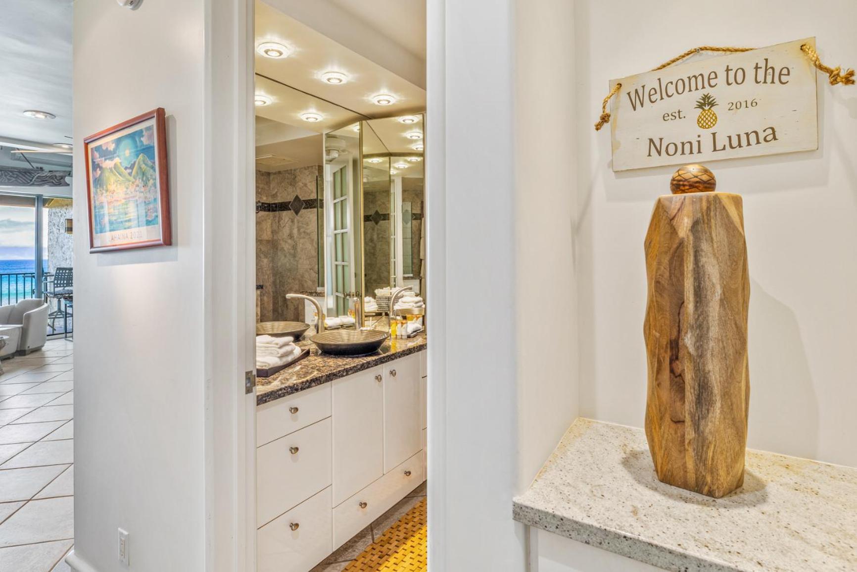 The Noniluna Two - Sleeps 9 Plus Pack N Play Lahaina Exterior foto