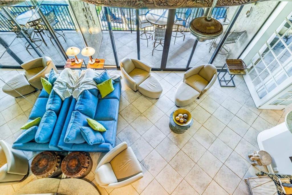 The Noniluna Two - Sleeps 9 Plus Pack N Play Lahaina Exterior foto